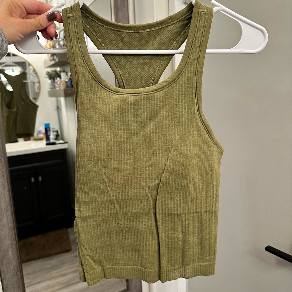 Lululemon Ebb to Street